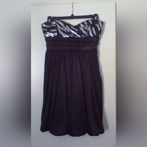 EVENING,COCKTAIL,PROM,NEW YEARS DRESS- Size Medium